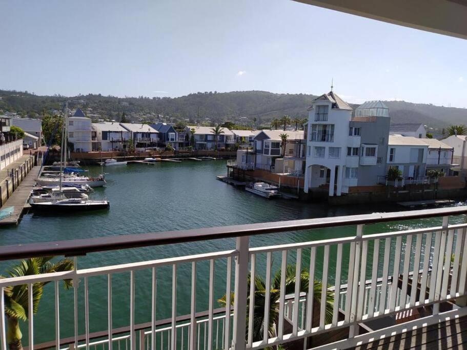 Waterfront - 1 South Quay Lovely Two Bed On Water Knysna Exterior foto