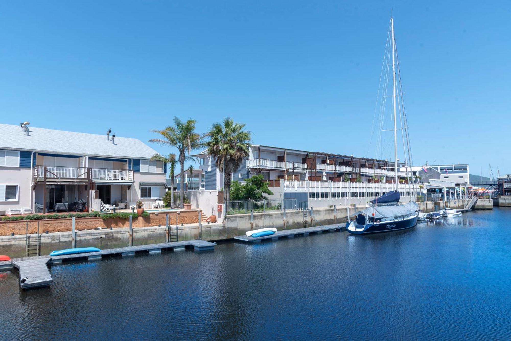 Waterfront - 1 South Quay Lovely Two Bed On Water Knysna Exterior foto